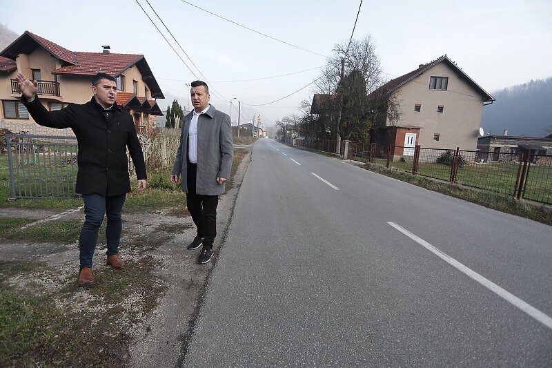 Adnan Šabani i Alen Kapković na lokaciji izgradnje pješačke staze