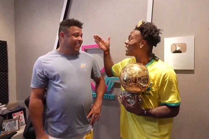 Ispeed Roldono Ronaldo upoznao youtubera IShowSpeed i pokazao mu Zlatnu loptu