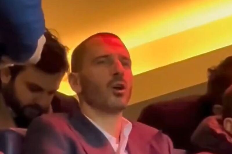 Leonardo Bonucci prati utakmicu Fenerbahče - Konyaspor (Foto: Screenshot)