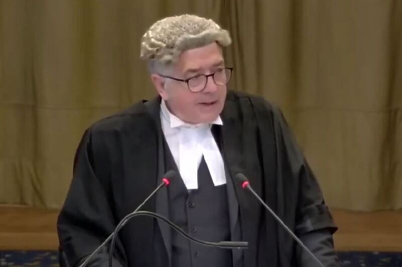 Advokat Christopher Staker