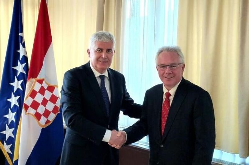 Dragan Čović i ambasador Michael Murphy na jednom od sastanaka