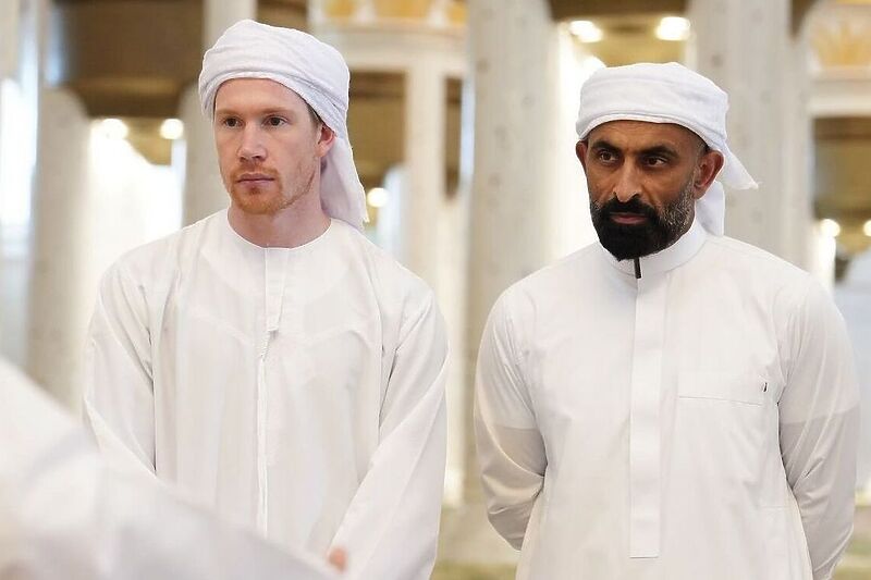 Kevin de Bruyne i Faz Hussain u džamiji u Abu Dhabiju (Foto: Instagram)