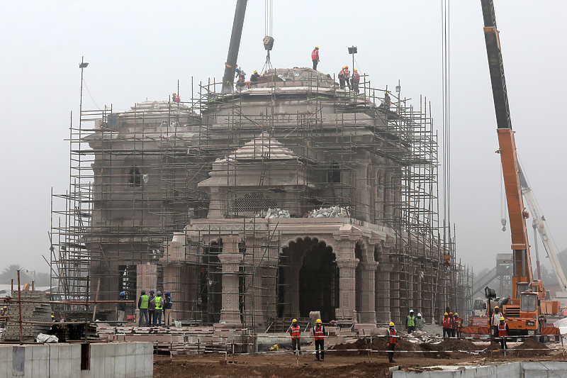 Indijski premijer Modi otvara hinduistički hram na mjestu džamije srušene prije 30 godina B_240122002