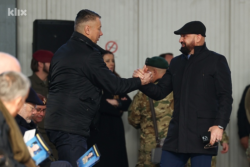 Nešić i Isak na ceremoniji primopredaje dužnosti komandanta EUFOR-a u Sarajevu (Foto: I. L./Klix.ba)