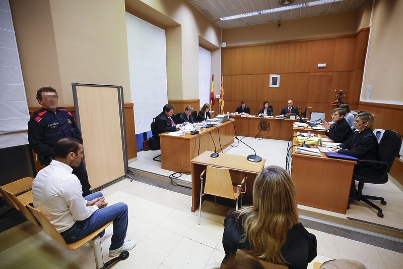 Alves tokom suđenja u Barceloni (Foto: EPA-EFE)