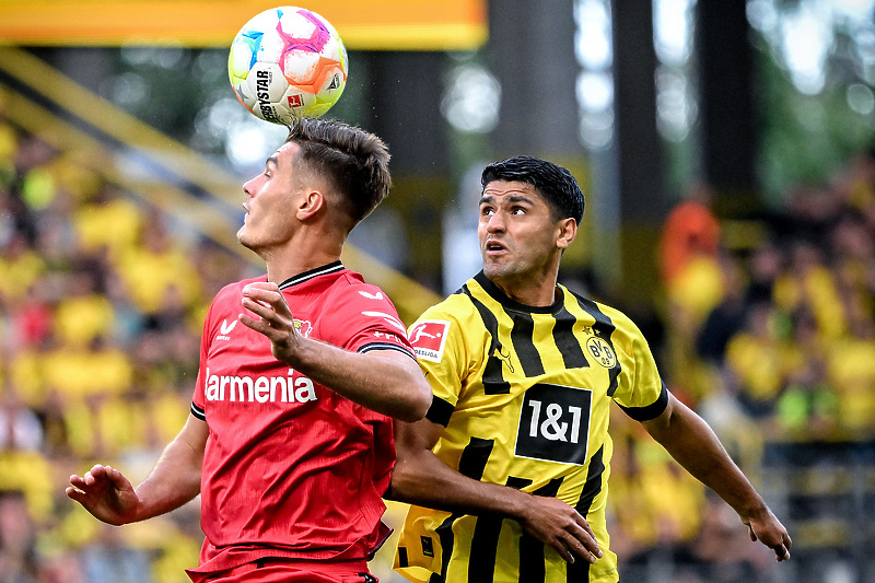 Dahoud u duelu protiv Leverkusena (Foto: EPA-EFE)