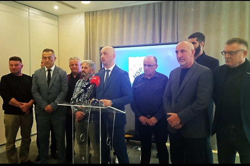 Konferencija za medije HSP BiH nakon sjednice predsjedništva stranke