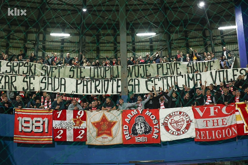 Parola navijača Veleža na utakmici protiv Željezničara (Foto: I. L./Klix.ba)