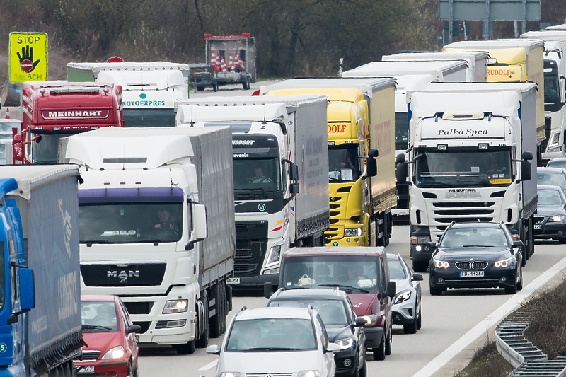 Vozači kamiona širom Evrope nezadovoljni radnim uslovima (Foto: EPA-EFE)