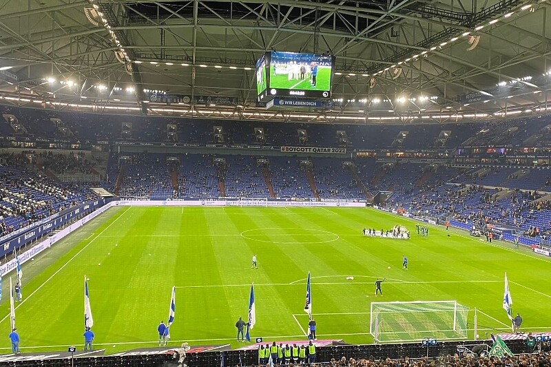 Schalkeu ozbiljno prijeti gašenje (Foto: Twitter)