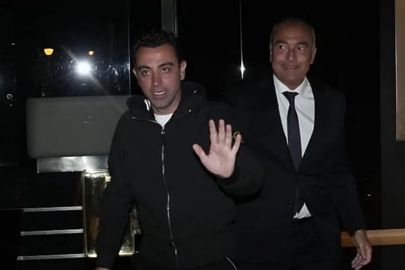 Xavi i Yuste po izlasku iz kuće (Foto: EPA-EFE)