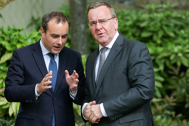 Susret francuskog i njemačkog ministra u Parizu (Foto: EPA-EFE)