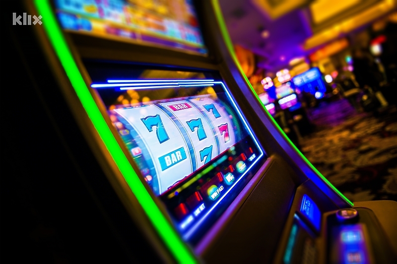 Kockanje je postalo ozbiljan problem u TK (Foto: Shutterstock/Klix.ba)