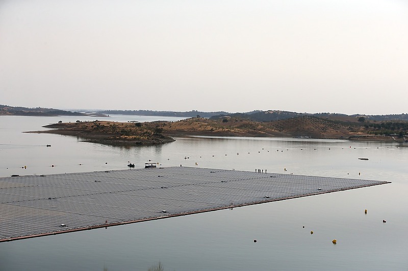 Plutajuća solarna elektrana na istoku Portugala (Foto: EPA-EFE)