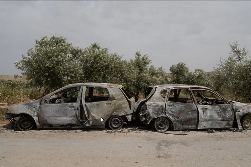 Spaljeni automobili u palestinskim selima, Zapadna obala (Foto: BBC)