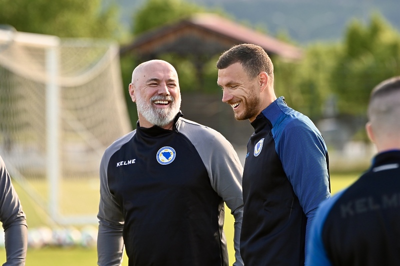 Sergej Barbarez i Edin Džeko (Foto: V. D./Klix.ba)