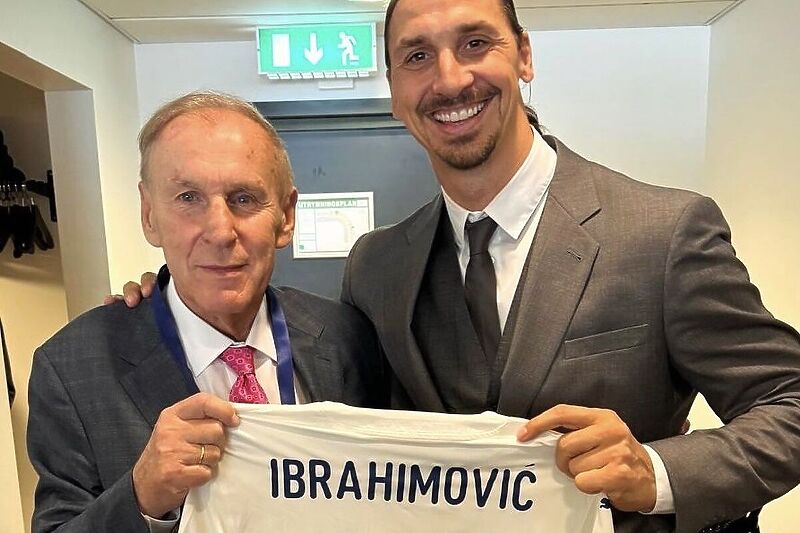 Dragan Džajić i Zlatan Ibrahimović (Foto: Twitter)