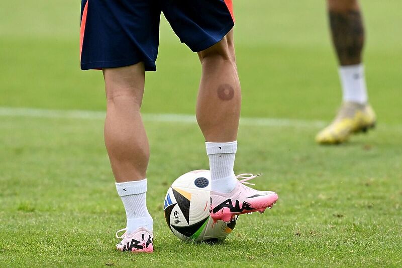Luka Modrić na treningu Hrvatske (Foto: Marko Lukunić  / Pixsell)