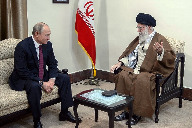 Putin i Khamenei tokom jednog od ranijih sastanaka (Foto: EPA-EFE)