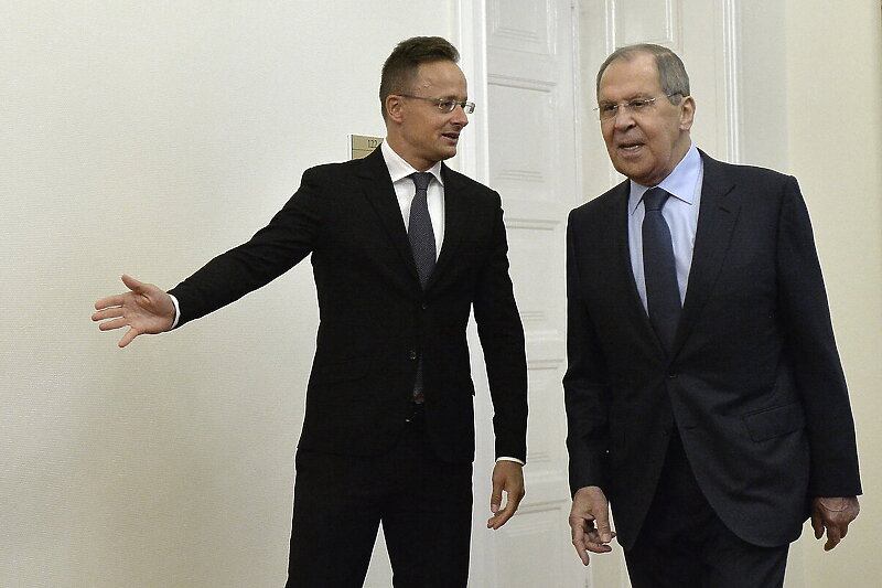Peter Szijjarto i Sergej Lavrov (Foto: EPA-EFE)
