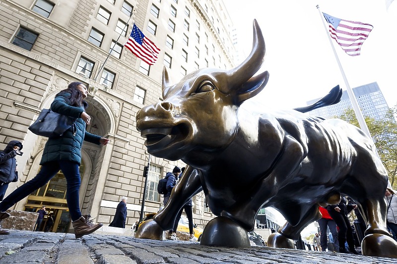 Skulptura Razjareni bik u New Yorku (Foto: EPA-EFE)