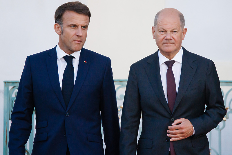 Emmanuel Macron i Olaf Scholz (Foto: EPA-EFE)