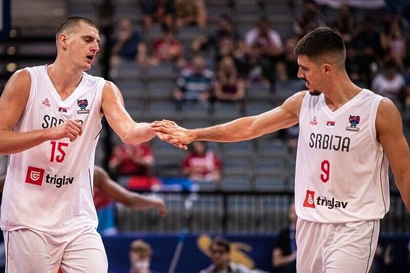 Nikola Jokić i Vanja Marinković (Foto: FIBA)