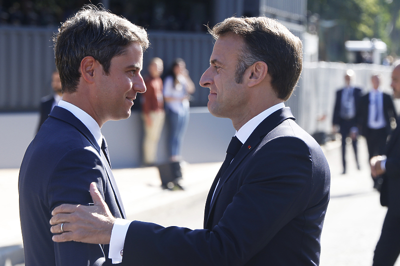 Gabriel Attal i Emmanuel Macron (Foto: EPA-EFE)