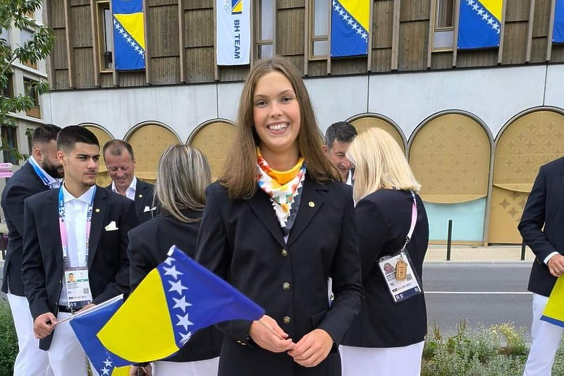 Lana Pudar na ceremoniji otvaranja Igara (Foto: Olimpijski komitet BiH)