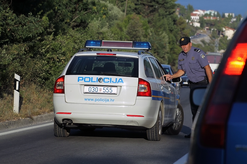 Hrvatska policija (Foto: Shutterstock/Klix.ba)