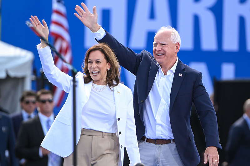 Kamala Harris i Tim Walz (Foto: EPA-EFE)