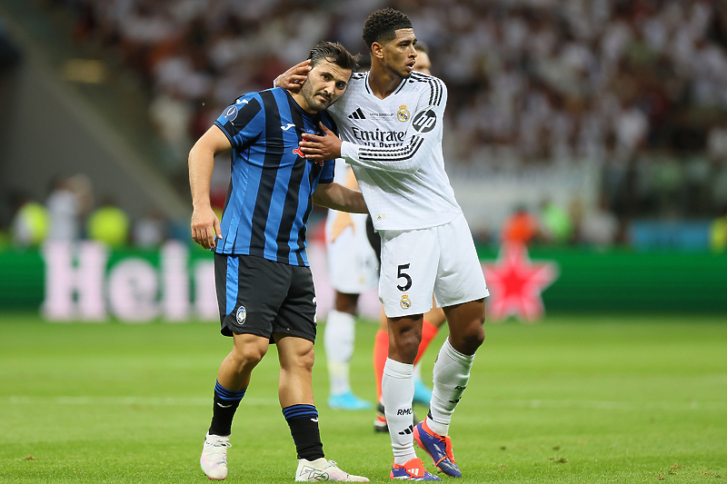 Sead Kolašinac i Jude Bellingham (Foto: EPA-EFE)