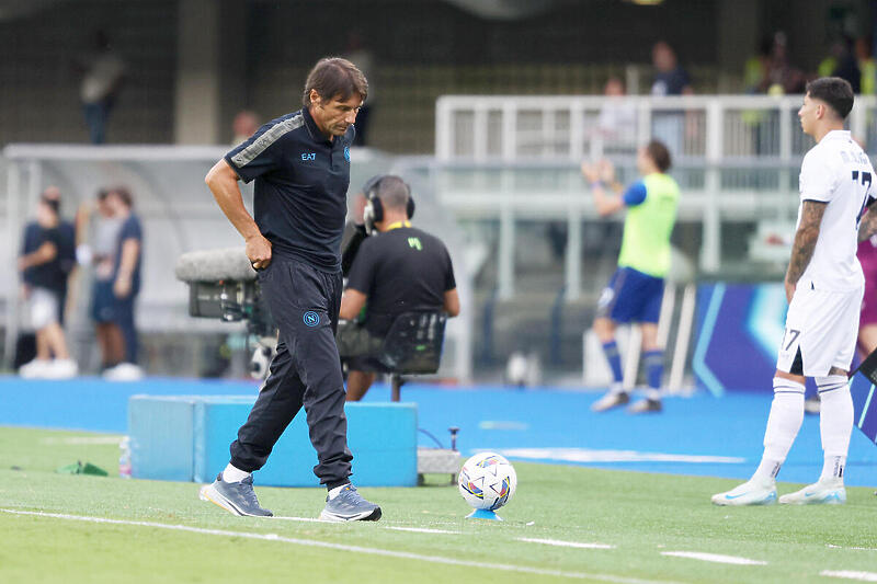 Conte je imao neslavan debi na klupi Napolija (Foto: EPA-EFE)