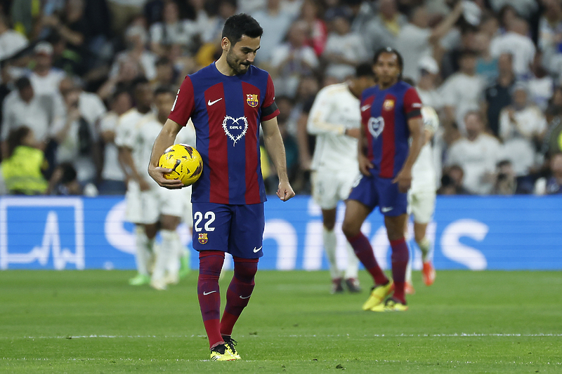 Gündoğan se nije najbolje snašao na Nou Campu (Foto: EPA-EFE)