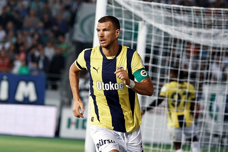 Novi pogodak sjajnog Džeke (Foto: Fenerbahče)