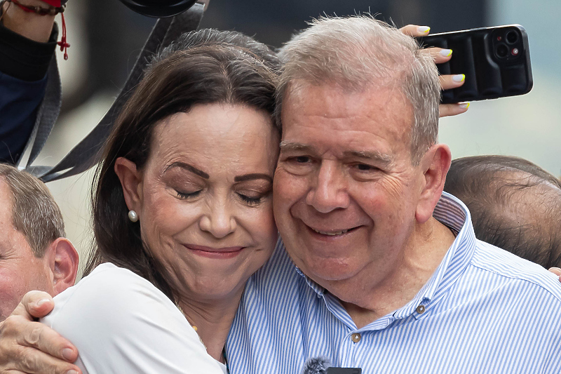 Maria Machado i Edmundo Gonzalez na skupu u Venecueli (Foto: EPA-EFE)