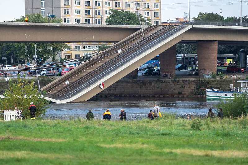 Dio dresdenskog mosta koji se urušio (Foto: EPA-EFE)