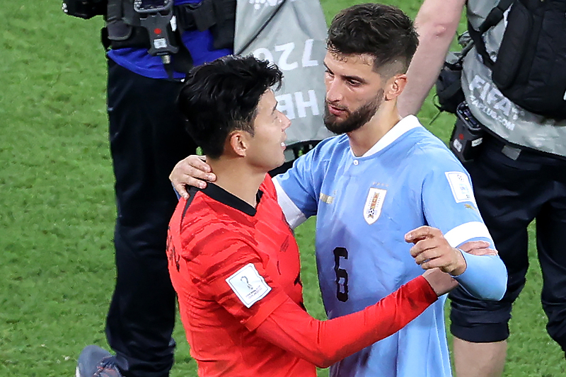 Son i Bentancur na utakmici Južne Koreje i Urugvaja prije dvije godine na SP (Foto: EPA-EFE)