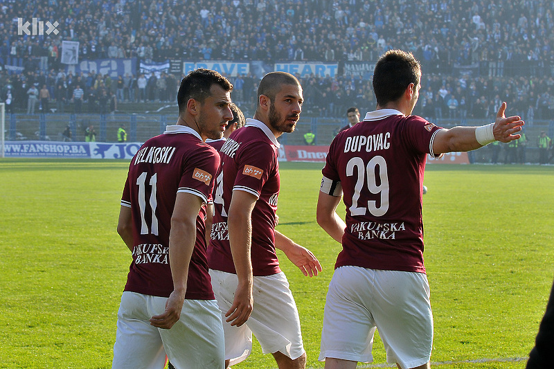 Tatomirović, u sredini (Foto: Klix.ba)