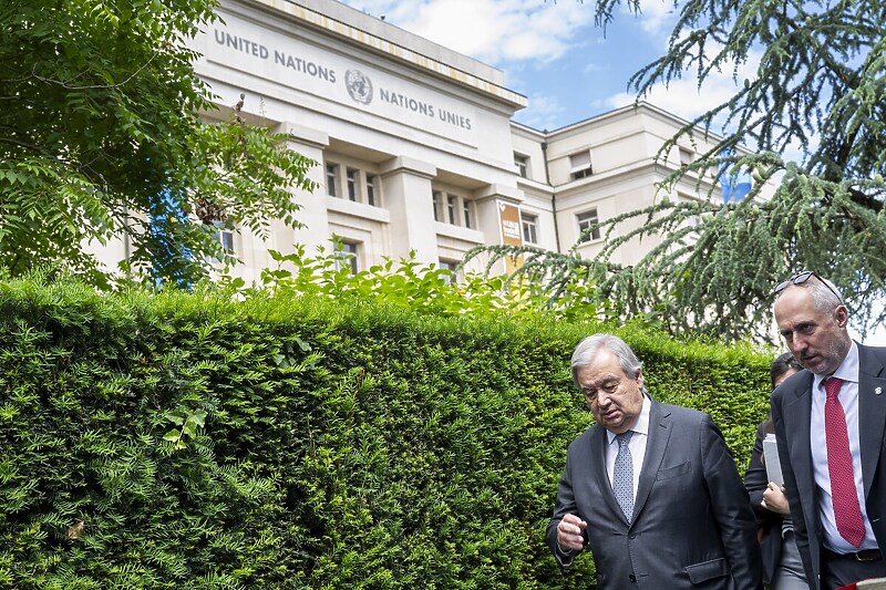 Antonio Guterres i Stephane Dujarric (Foto: EPA-EFE)