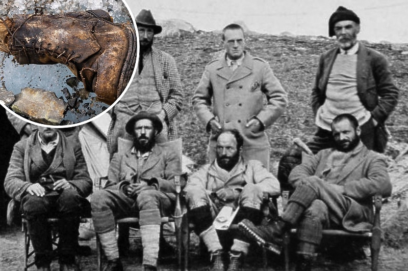 Fotografija ekspedicija na Mount Everest iz 1921. na kojoj se nalazi Irwinov partner Mallory