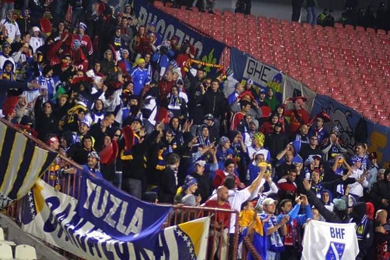 Navijači BiH su bili izloženi domaćim huliganima (Foto: BH Fanaticos)