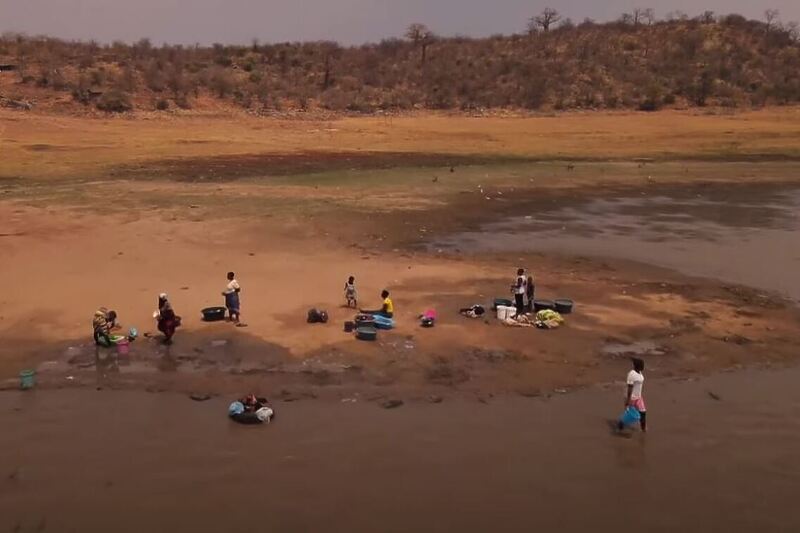 Presušila akumulacija Kariba u Zambiji (Screenshot: Al Jazeera)