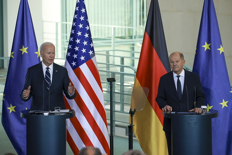 Joe Biden i Olaf Scholz (Foto: EPA-EFE)