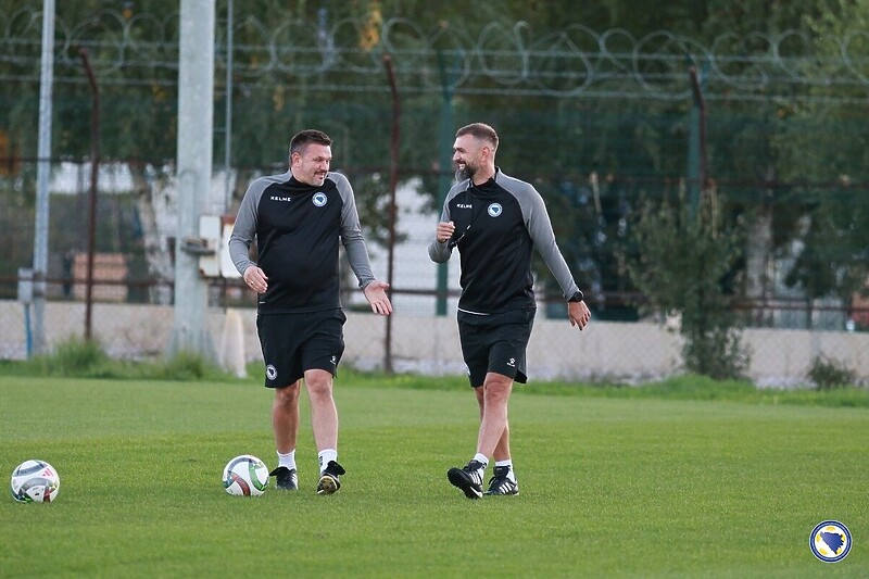 Zlatan Bajramović i Mirko Hrgović na treningu reprezentacije BiH (Foto: NS BiH)