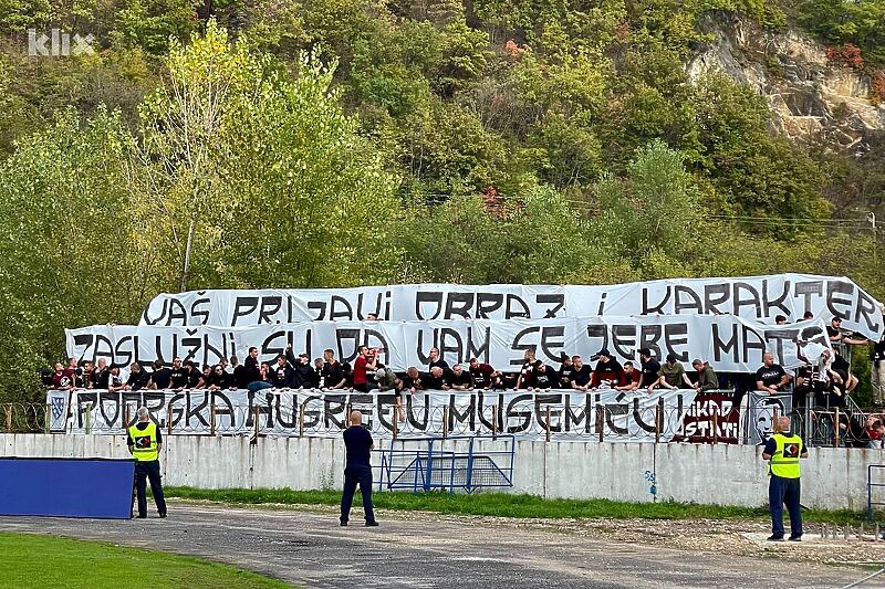 Parola podrške Husrefu Musemiću (Foto: T. S./Klix.ba)