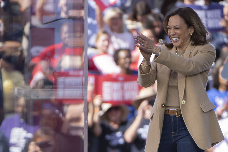 Kamala Harris ispred Donalda Trumpa po mišljenju građana van SAD-a (Foto: EPA-EFE)