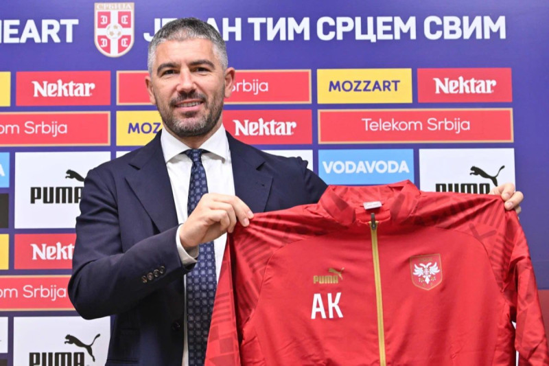 Kolarov na predstavljanu kao selektor mlade reprezentacije Srbije (Foto: FSS)