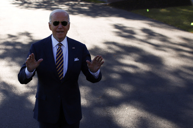 Joe Biden poštuje tradiciju koju je Trump odbacio 2020. godine (Foto: Reuters)