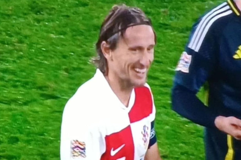 Luka Modrić u nevjerici (Foto: Screenshot)